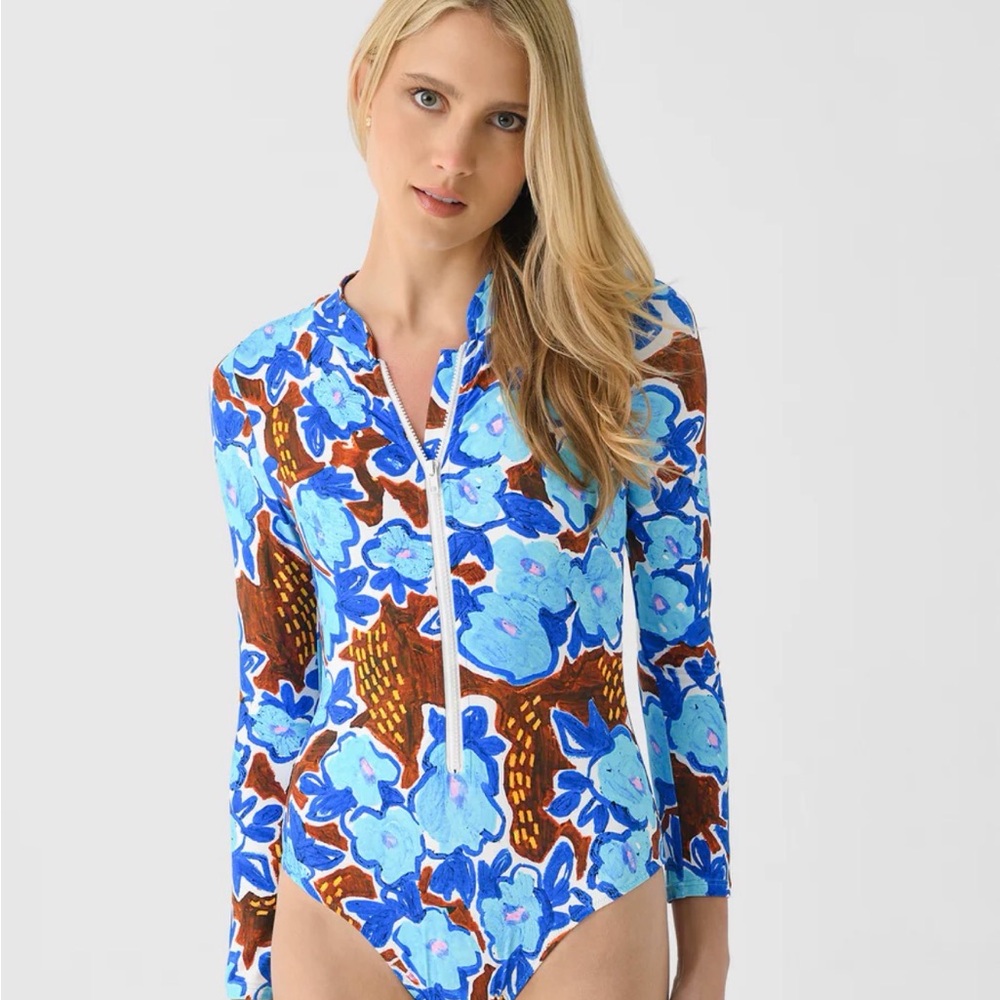 Hunter Bell Blue and Brown Patterned Rash Guard - Picture 10 of 13